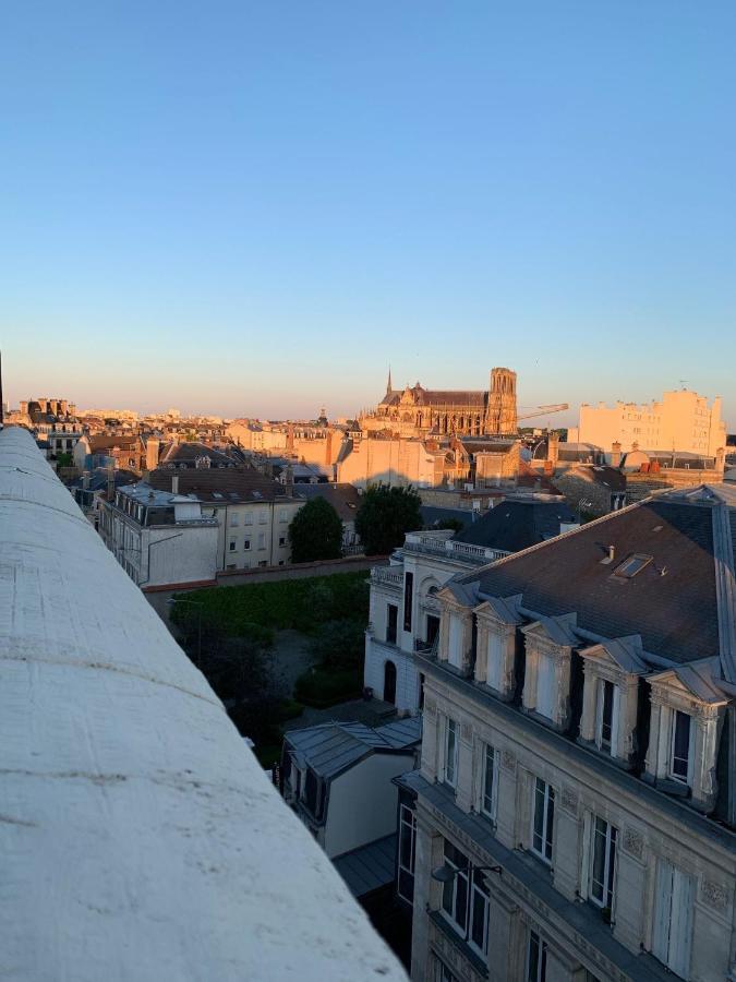 L'univers Hotel 4*