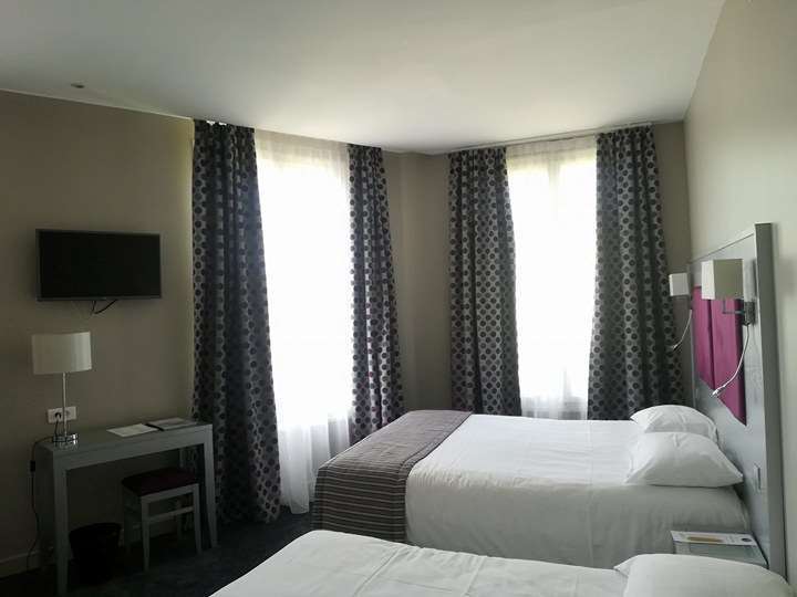 L'univers Hotel 4*