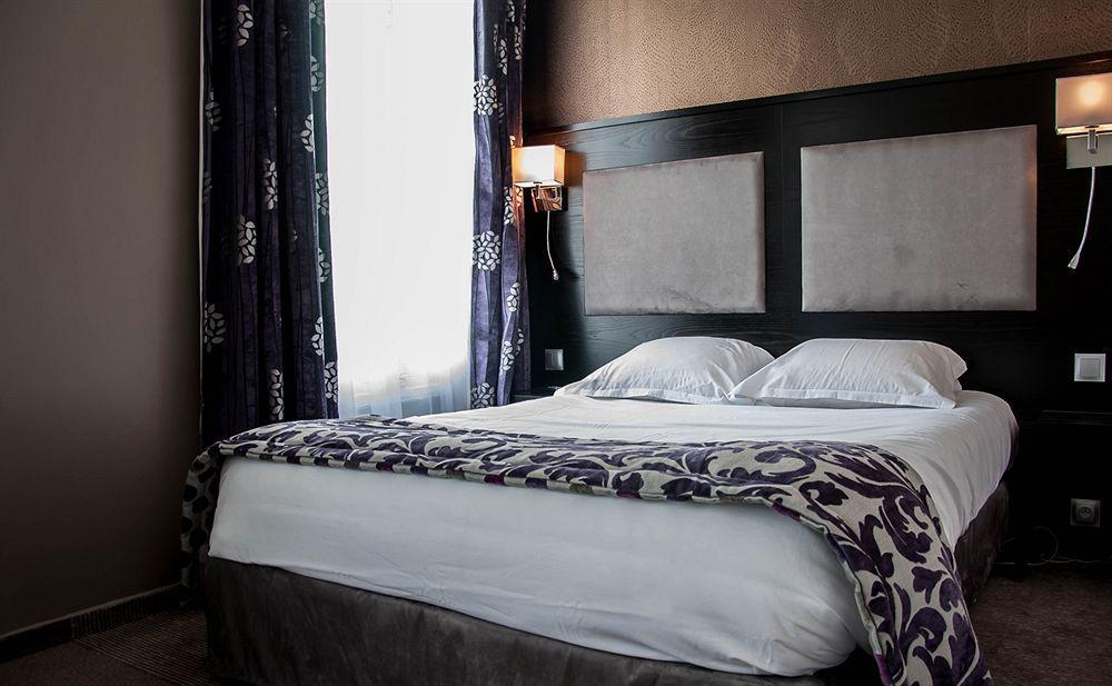L'univers 4* Reims